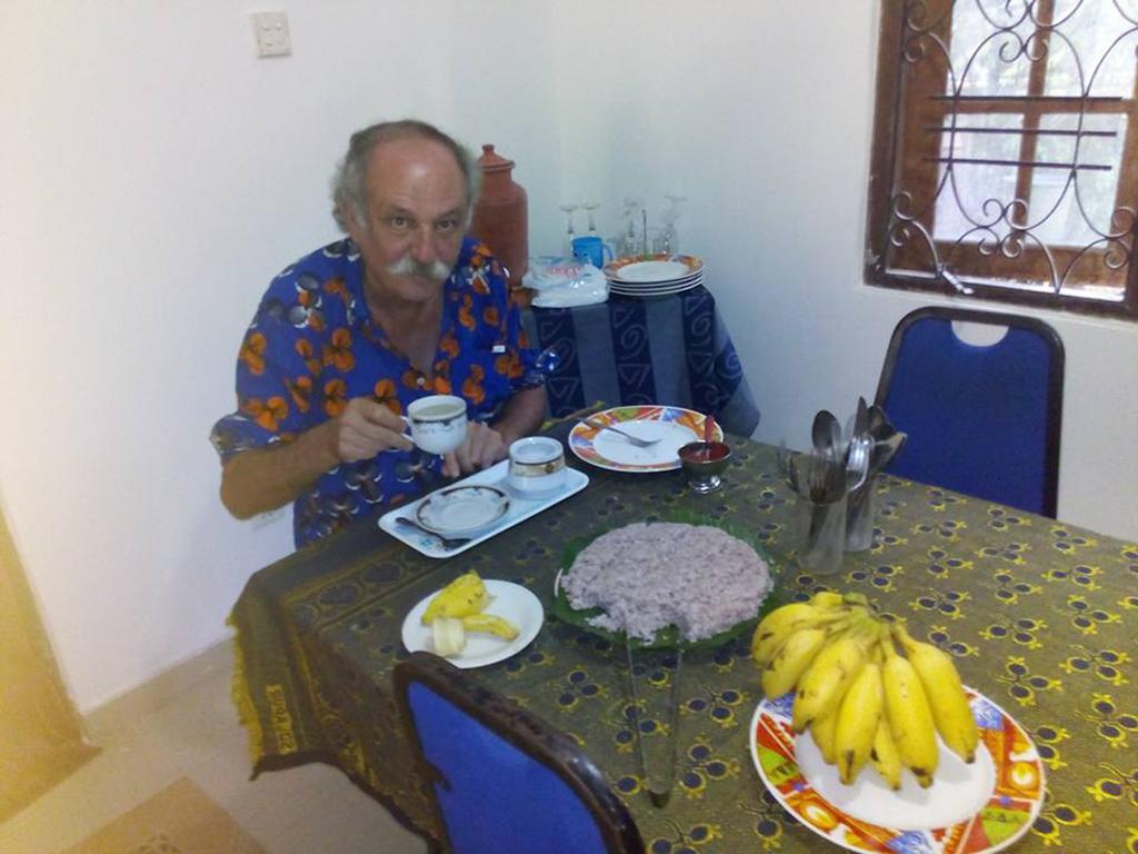 Smart Holiday Inn Galle Bagian luar foto